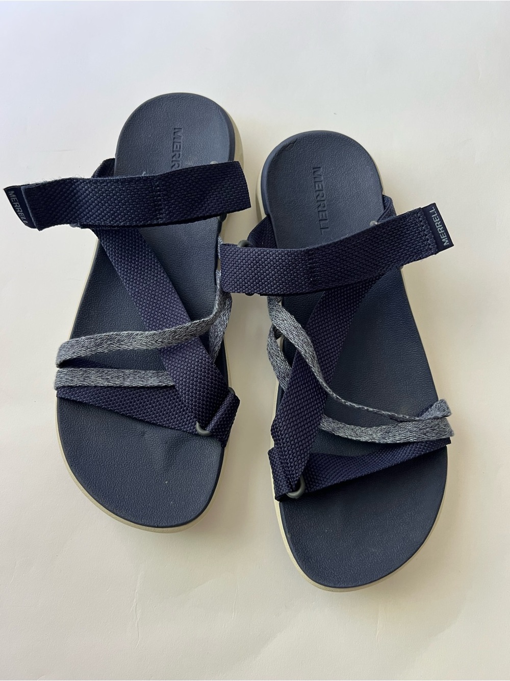 MERRELL DISTRICT 4 POST MENDI Women’s Size 10 in Navy/Sea Blue